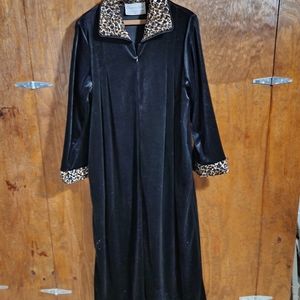 Velour Robe with Satin Leopard Trim